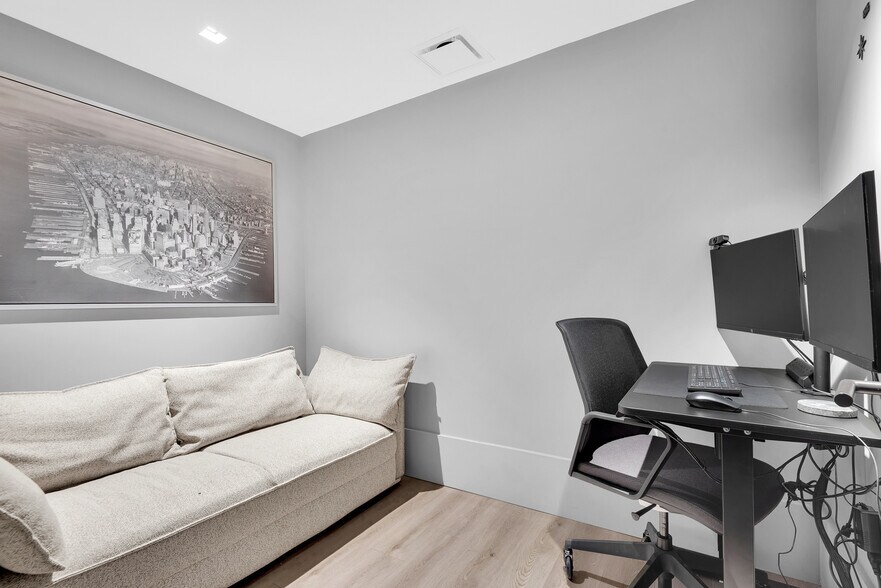 More Photos Of 32 W 39th St, New York Loft Creative Space For Lease