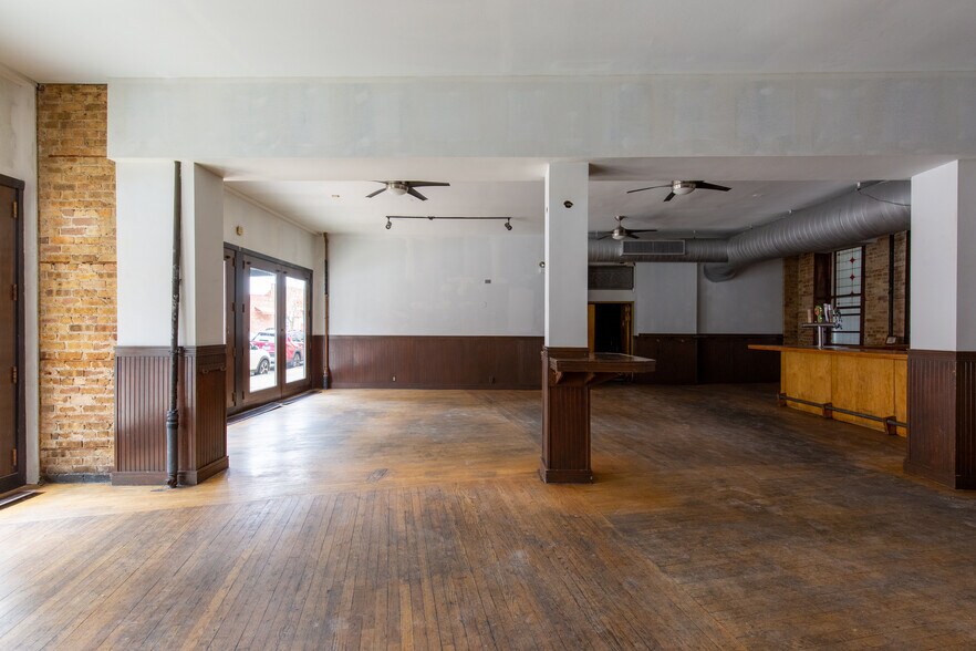 More Photos Of 1935 N Sedgwick St, Chicago Apartments For Lease