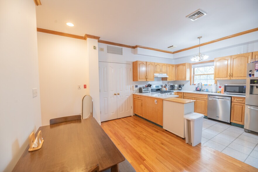 More Photos Of 600 Grand St, Hoboken Office Residential For Sale
