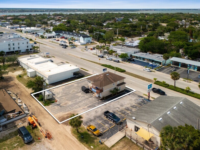 More Photos Of 307 Anastasia Blvd, Saint Augustine Freestanding For Sale
