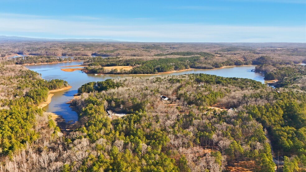 More Photos Of 2540 Silver Shoals rd, Toccoa Flex For Sale