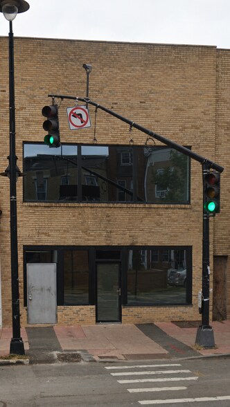 Primary Photo Of 863-865 Elizabeth Ave, Elizabeth Apartments For Lease