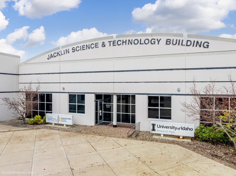 More Photos Of 958 S Lochsa St, Post Falls Office For Lease