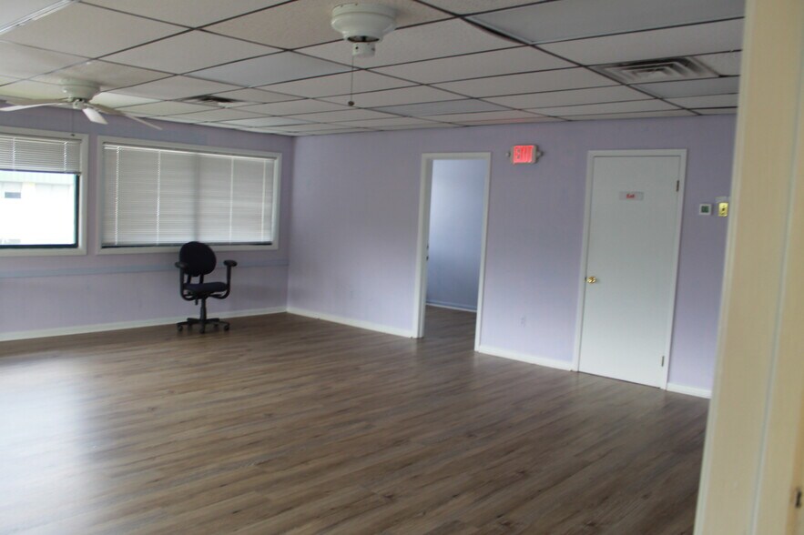 More Photos Of 3321 Doris Ave, Ocean Unknown For Lease