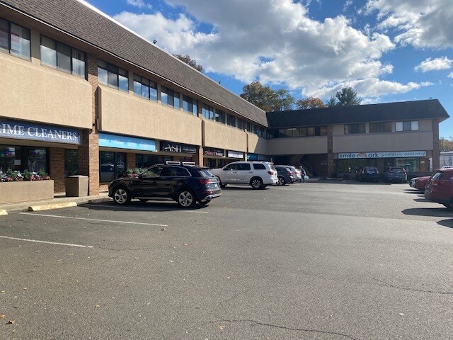 More Photos Of 2452-2490 Black Rock Tpke, Fairfield General Retail For Lease