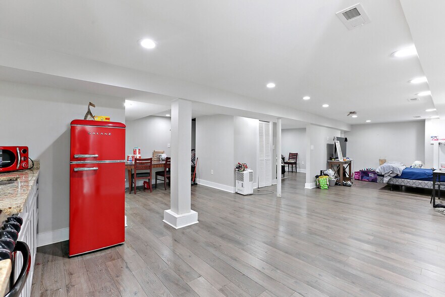 More Photos Of 2519 Liberty Heights Ave, Baltimore Apartments For Sale