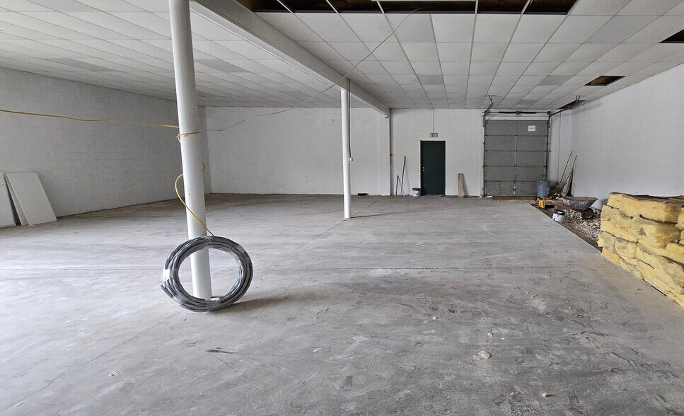 More Photos Of 2703-2713 Philadelphia Pike, Claymont Unknown For Lease