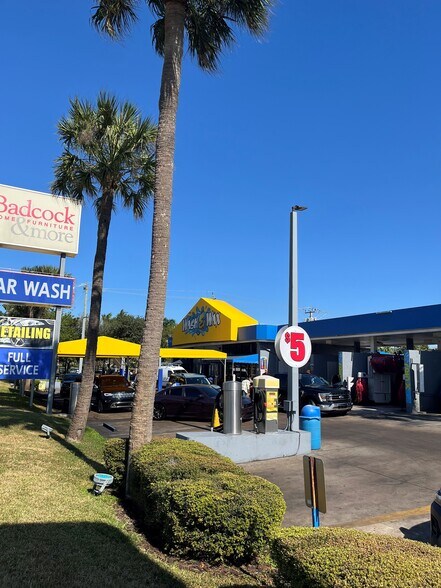 More Photos Of 1450 N Military Trl, West Palm Beach Carwash For Sale