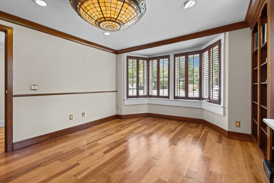 More Photos Of 2695 Hartford Ave, Johnston Office For Lease