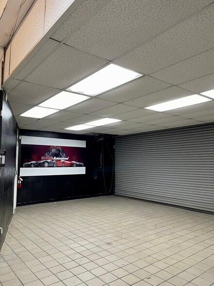 More Photos Of 17007-17009 Hawthorne Blvd, Lawndale Storefront Retail Office For Sale