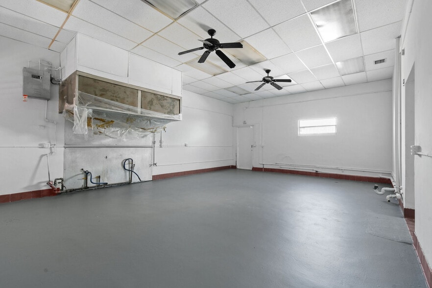 More Photos Of 1200 Clare Ave, West Palm Beach Service For Sale