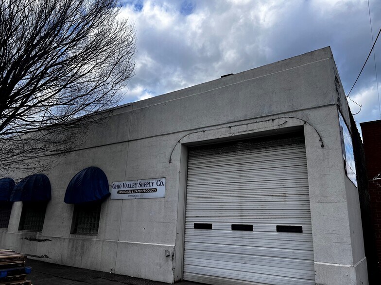 More Photos Of 2011 St Clair Ave NE, Cleveland Auto Repair For Sale