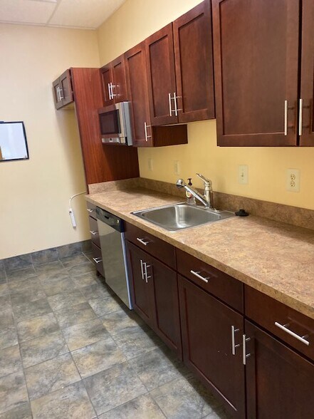 More Photos Of 601 Centennial Blvd, Voorhees Medical For Sale