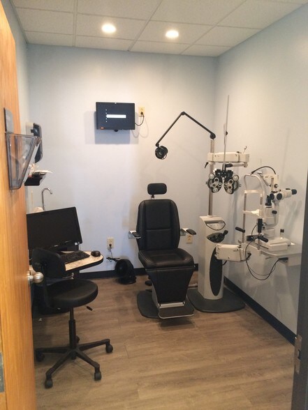 More Photos Of 314 Goff Mountain Rd, Charleston Office For Lease