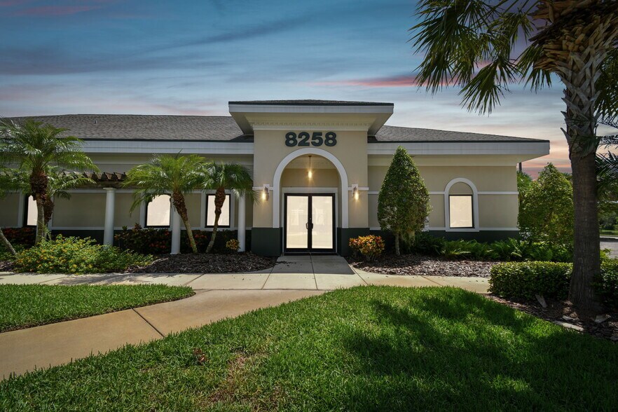 More Photos Of 8258 118th Ave N, Largo Medical For Sale