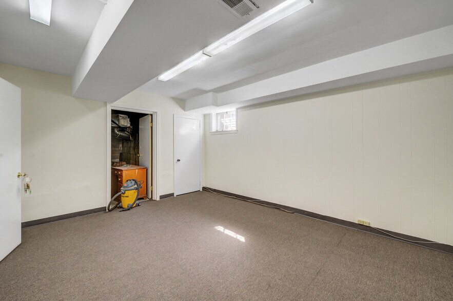 More Photos Of 136 W Lancaster Ave, Paoli Medical For Lease