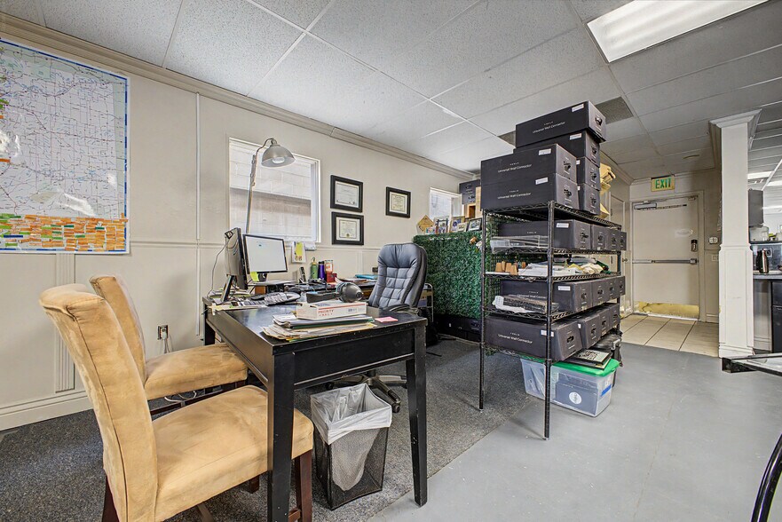 More Photos Of 2380 S Broadway, Denver Storefront Retail Office For Sale