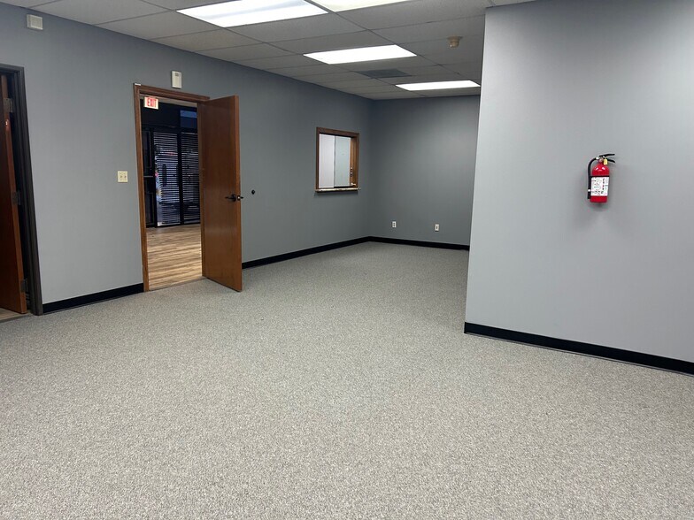 More Photos Of 12035 Shiloh Rd, Dallas Unknown For Lease