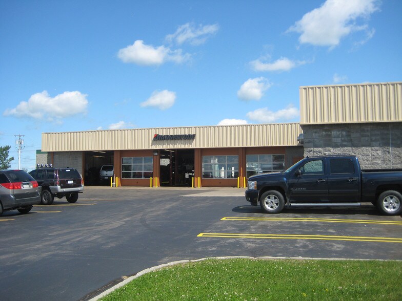 More Photos Of 4100-4160 State Route 31, Clay Unknown For Lease