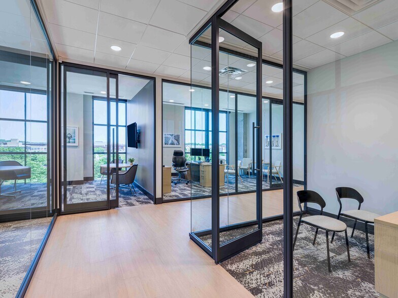 More Photos Of 222 N Detroit Ave, Tulsa Office For Lease