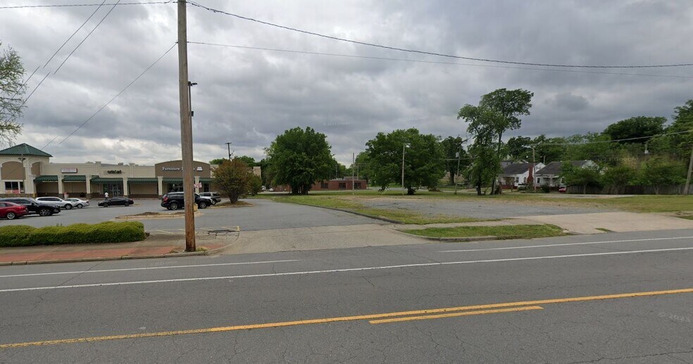 More Photos Of 1711 Main St, Little Rock Storefront For Sale