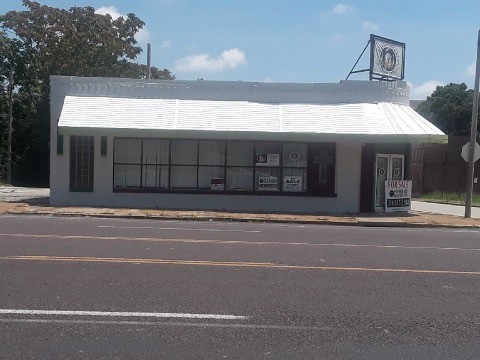 More Photos Of 2600 N Florissant Ave, Saint Louis Flex For Sale