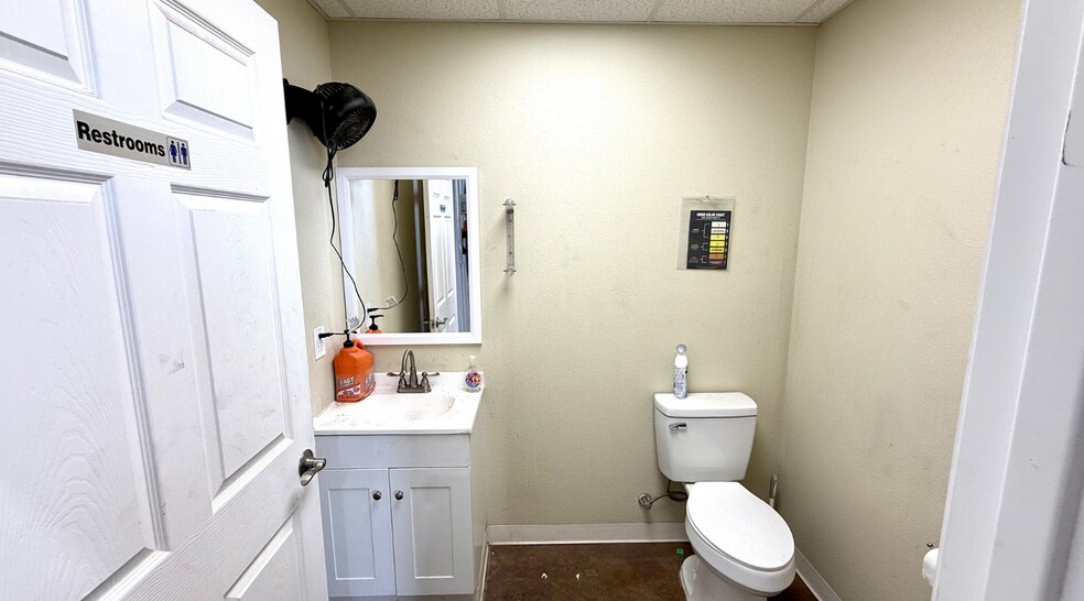 More Photos Of 8260 W Interstate 20, Odessa Warehouse For Lease