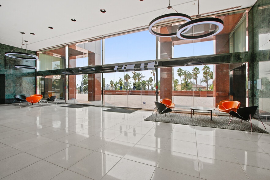 More Photos Of 100 N Barranca St, West Covina Office For Lease