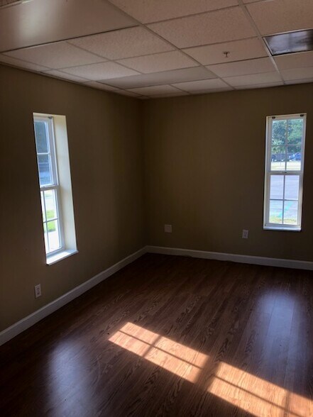 More Photos Of 10125 Farrow Rd, Blythewood Warehouse For Lease