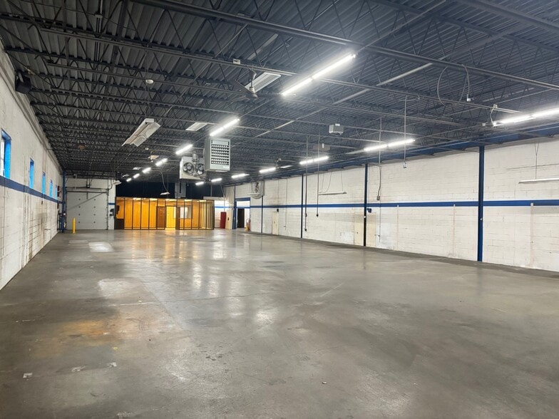 More Photos Of 2120 Foster Ave, Wheeling Warehouse For Sale