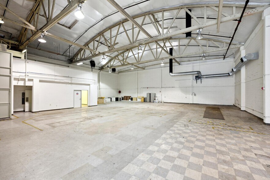 More Photos Of 674 Harrison St, San Francisco Warehouse For Lease