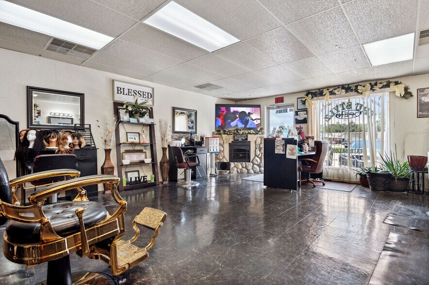 More Photos Of 1212-1216 Gum Branch Rd, Jacksonville General Retail For Sale