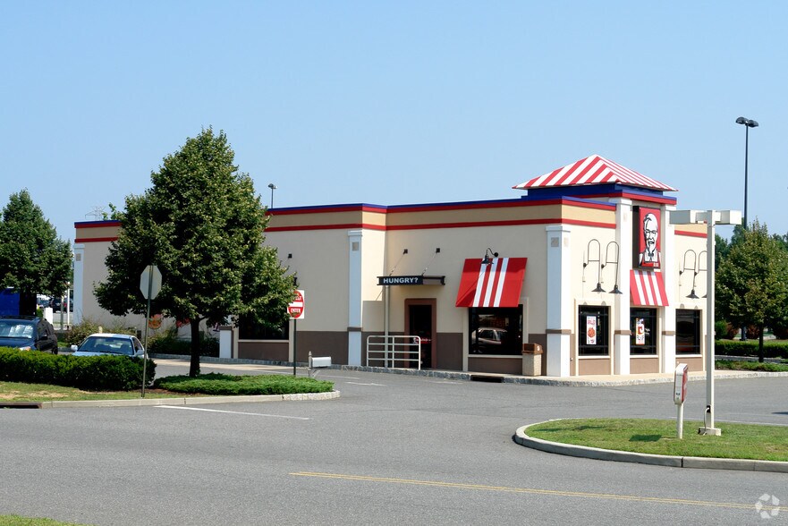 More Photos Of 1090-1100 US Highway 9, Old Bridge Unknown For Lease