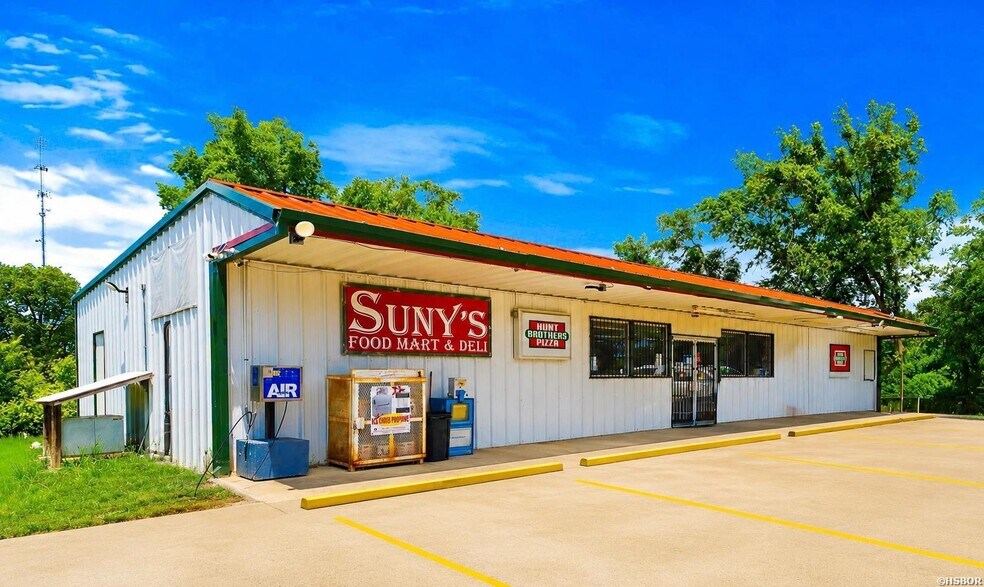 Primary Photo Of 5370 Highway 67 W, Fulton Convenience Store For Sale