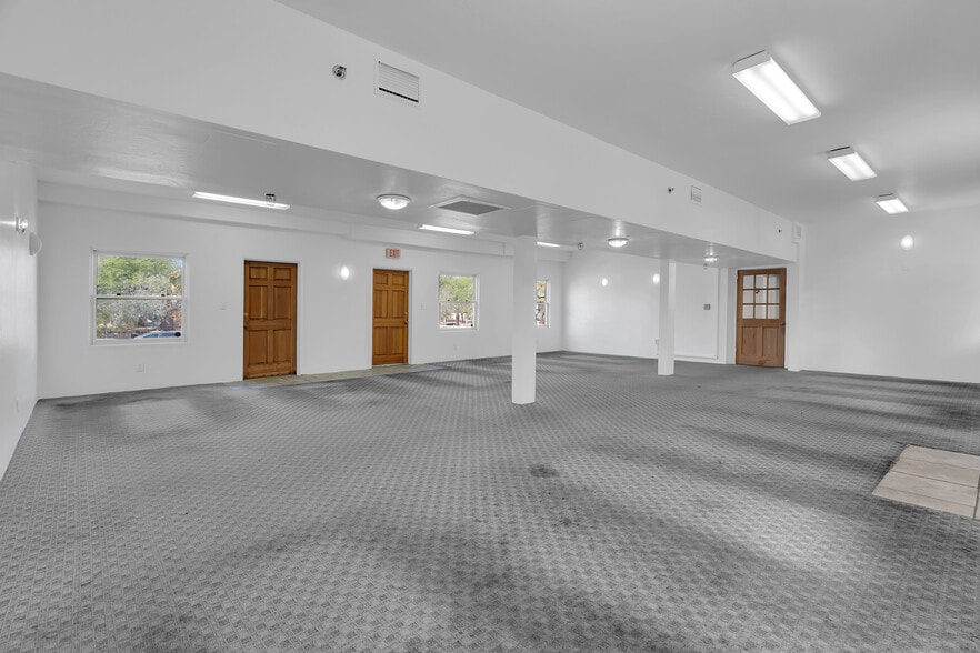 More Photos Of 639 N 6th Ave, Tucson Office For Sale