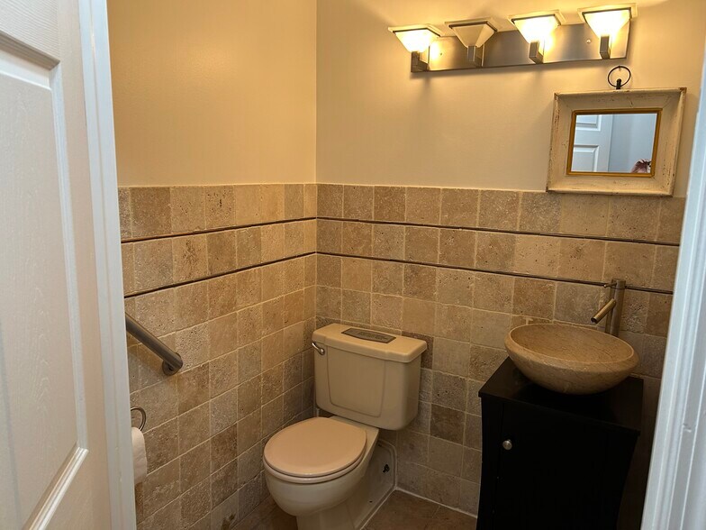 More Photos Of 8708 Justice Ave, Elmhurst Apartments For Sale