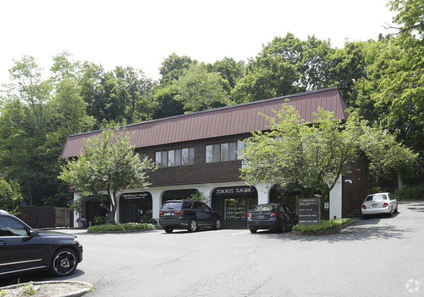 Primary Photo Of 1250 Pleasantville Rd, Briarcliff Manor Storefront Retail Office For Sale