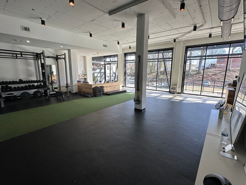 More Photos Of 763-765 Trabert Ave NW, Atlanta General Retail For Lease