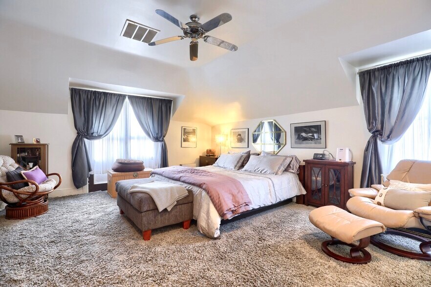 More Photos Of 802 N Duke St, Lancaster Office For Sale