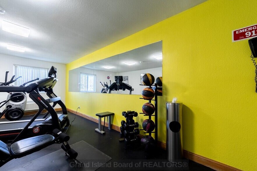 More Photos Of 2620 N Diers Ave, Grand Island Hotel For Sale