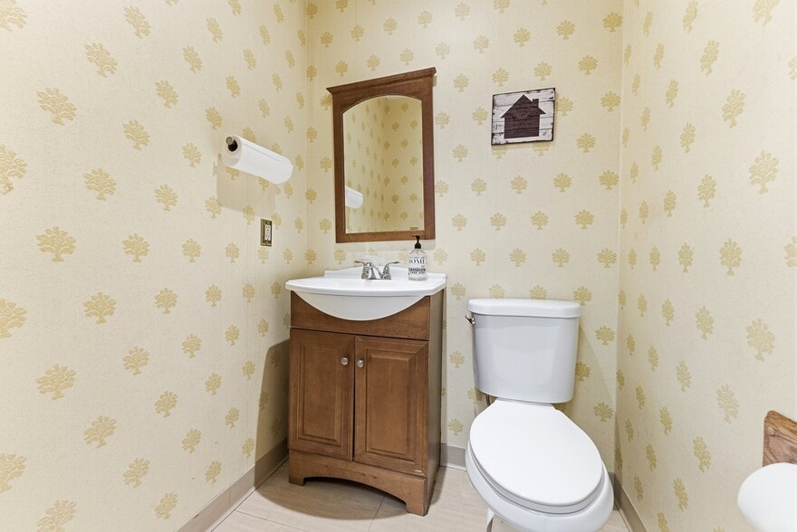 More Photos Of 1307 Stuyvesant Ave, Union Township Office For Sale