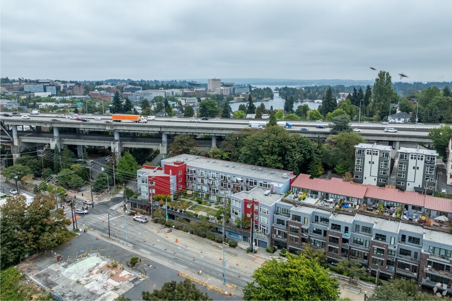 More Photos Of 2946-2956 Eastlake Ave E, Seattle Apartments For Sale