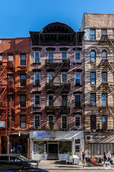 More Photos Of 164 Ludlow St, New York Apartments For Lease