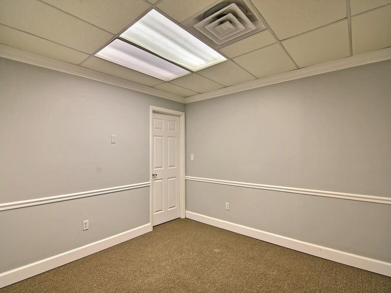 More Photos Of 800 20th Pl, Vero Beach Medical For Lease