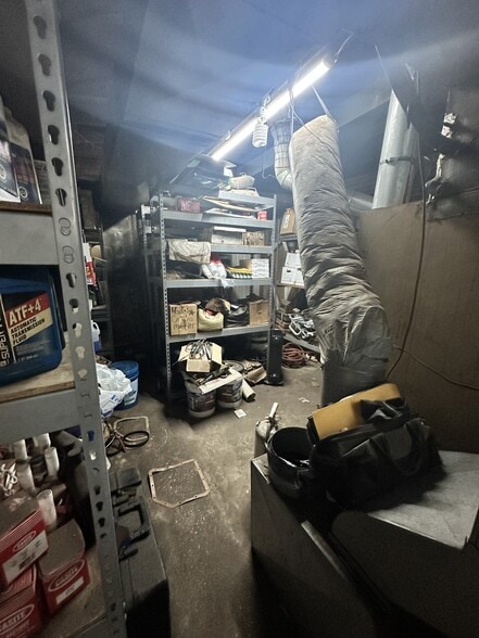 More Photos Of 6027 Ritchie Hwy, Brooklyn Freestanding For Sale