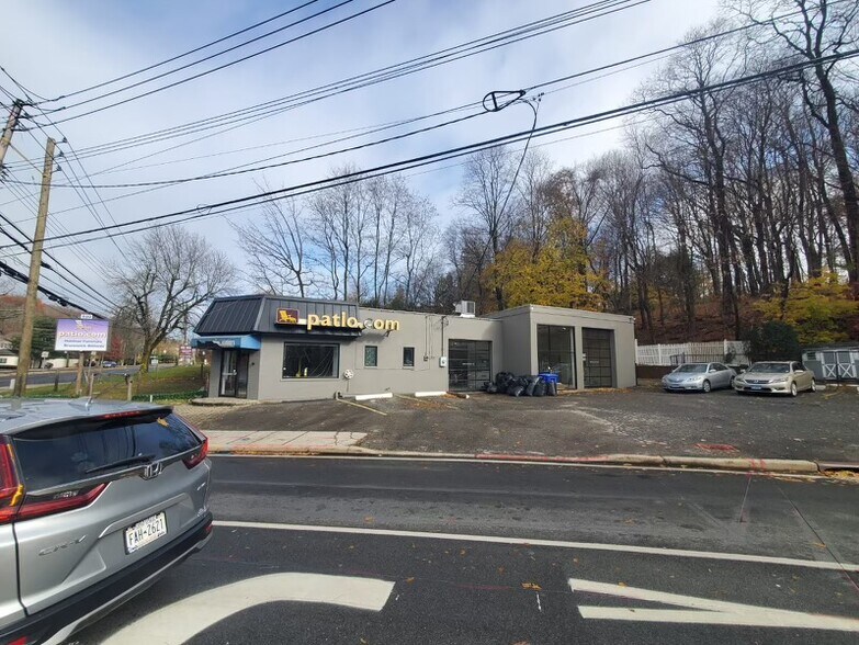 More Photos Of 600 Central Park Ave, Scarsdale Freestanding For Lease