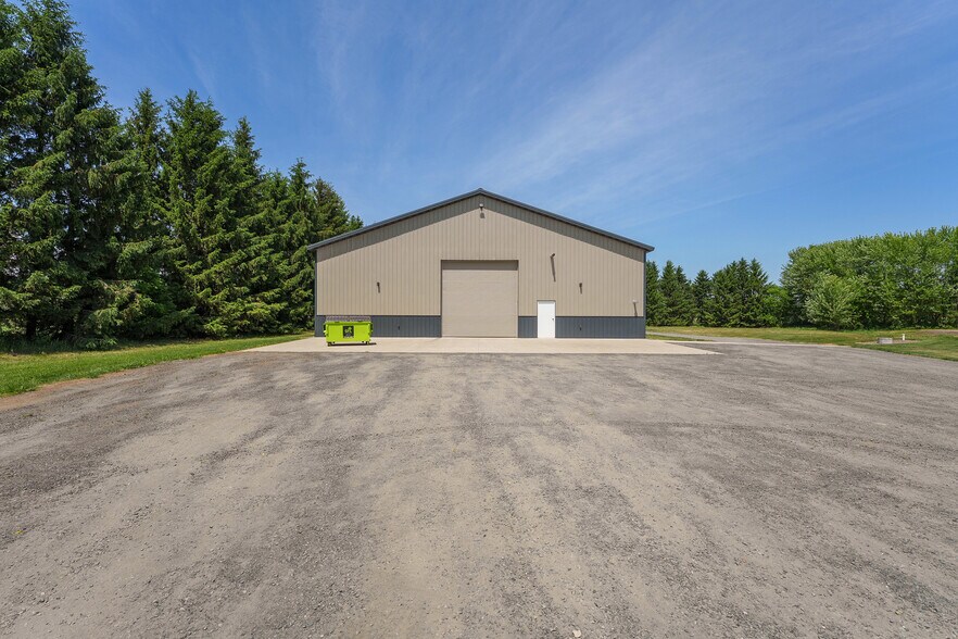 More Photos Of 22946 100th Ave, Cadott Manufacturing For Sale