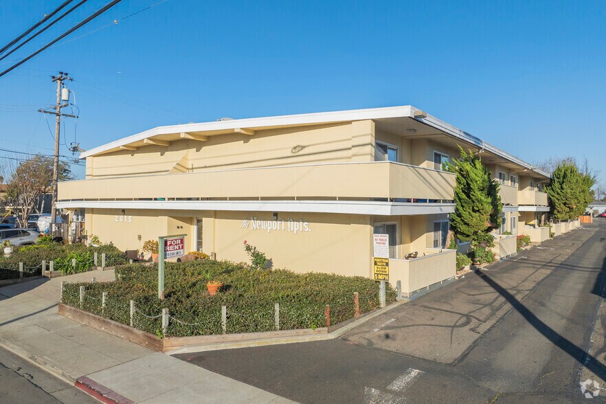 Primary Photo Of 2615 Marina Blvd, San Leandro Apartments For Sale