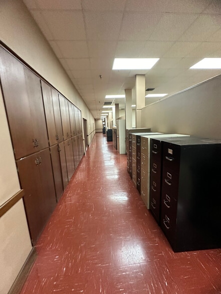 More Photos Of 201 N Troup St, Valdosta Office For Sale