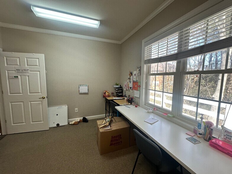More Photos Of 2450 Atlanta Hwy, Cumming Office For Lease